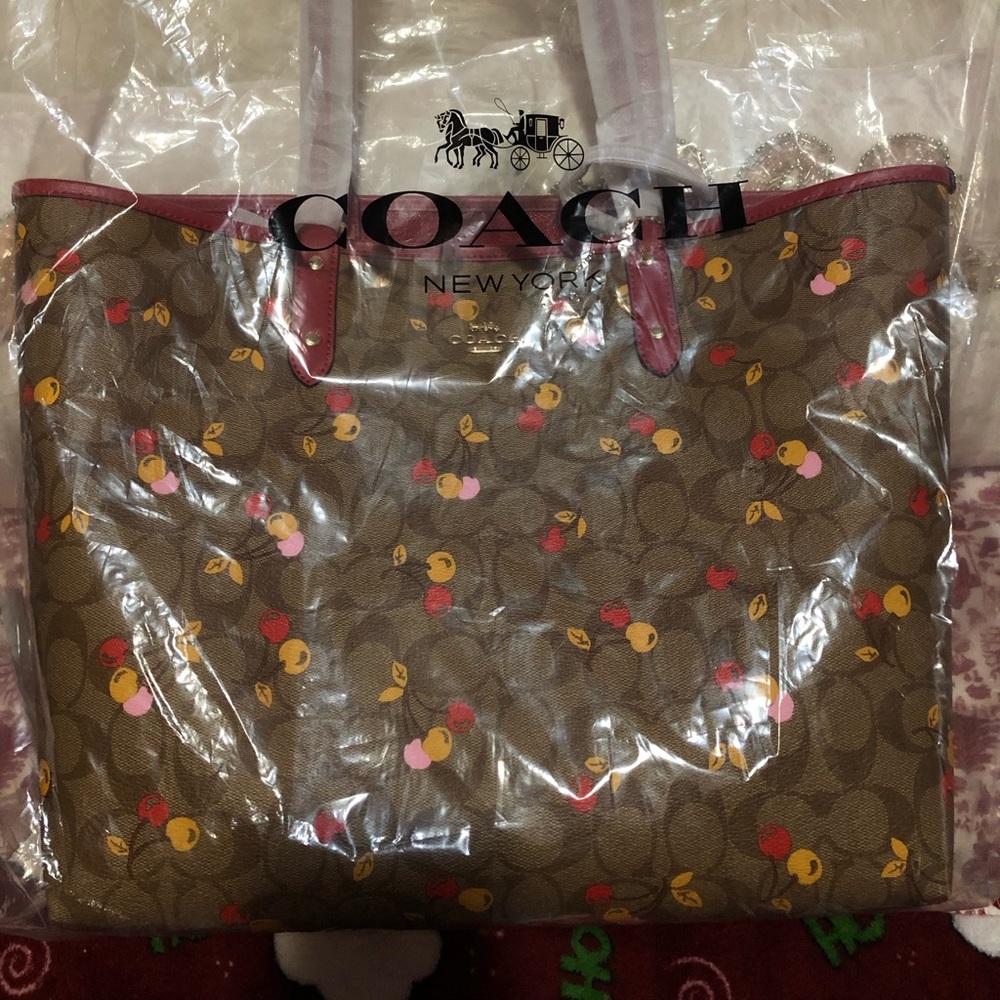 Coach reversible tote bag NEW